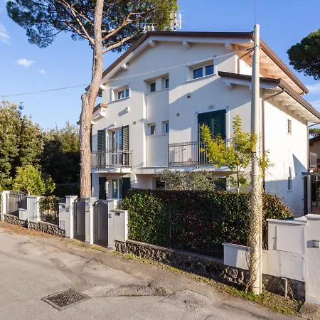 Michelangelo I By Interhome *