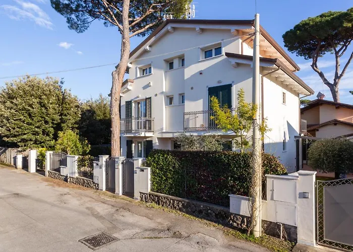 Michelangelo I By Interhome *