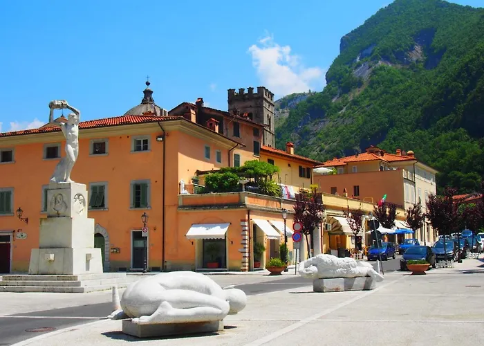 Michelangelo I By Interhome